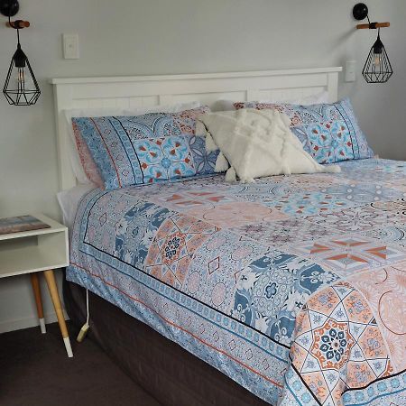 Welbourn Accommodation Ню Плимут Екстериор снимка