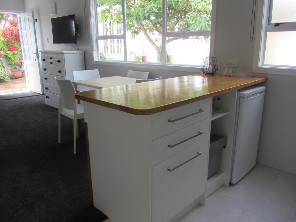 Welbourn Accommodation Ню Плимут Екстериор снимка
